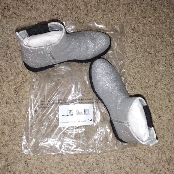 🆕️Mia Girl Youth Casual/ fashion Boots - Picture 6 of 8